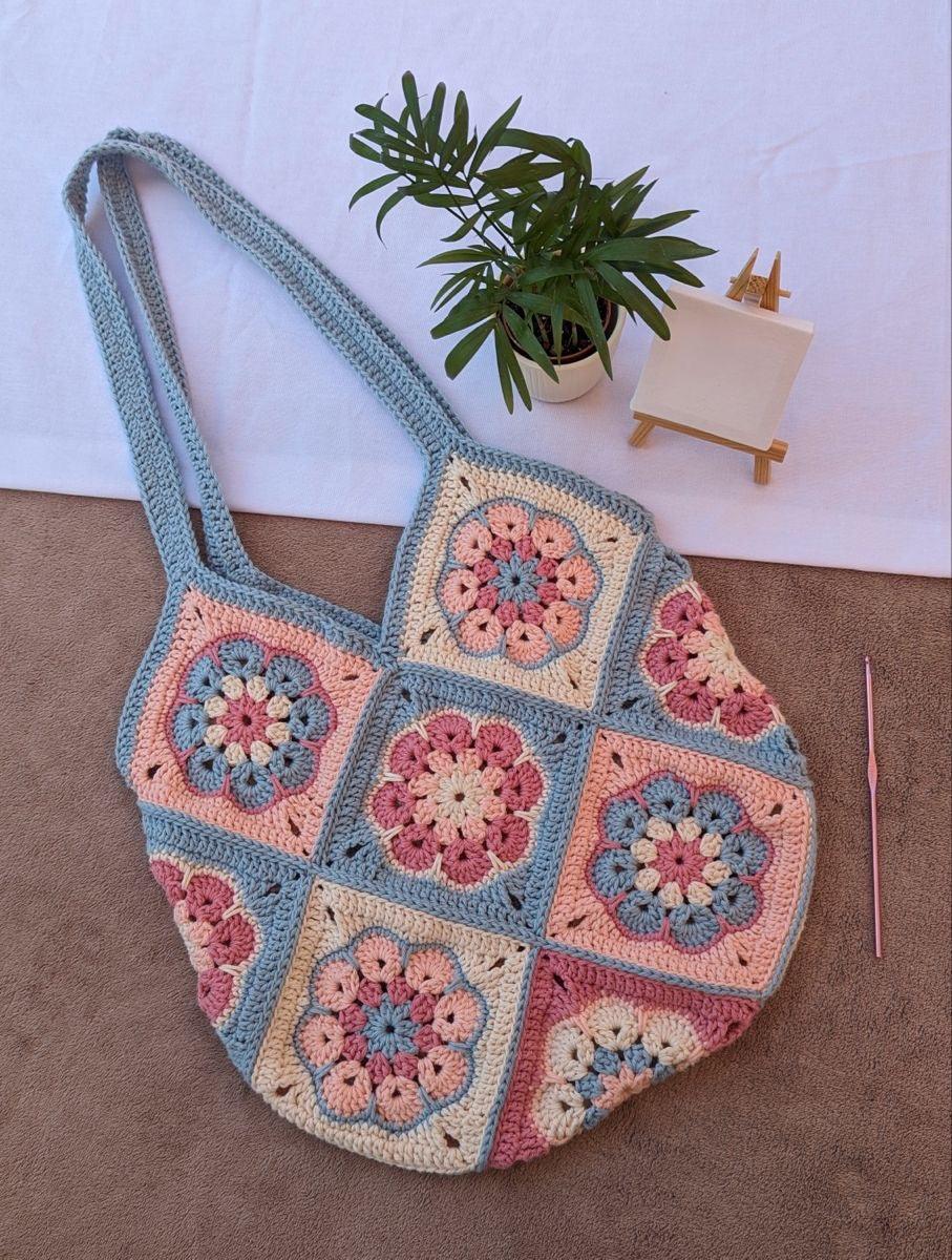 African Flower Tote Bags Crochet Masterclass – Step-by-Step Video Co