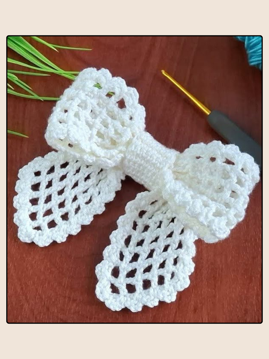Bow Pin / Hair Tie - Masterclass - The Crochet Boy