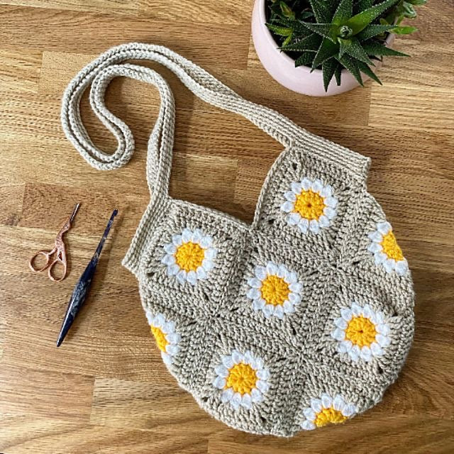 Daisy Tote Bag - Masterclass - The Crochet Boy