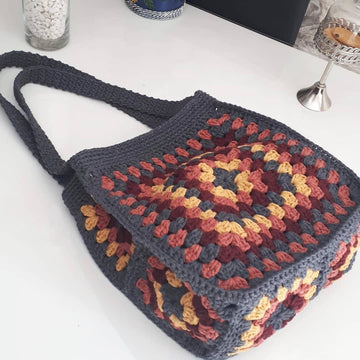 Granny Square Hand Bag - Masterclass - The Crochet Boy